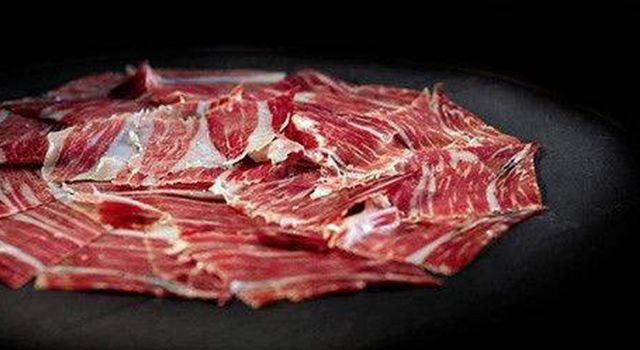 廣東美食，經(jīng)典粵菜伊比利亞豬排